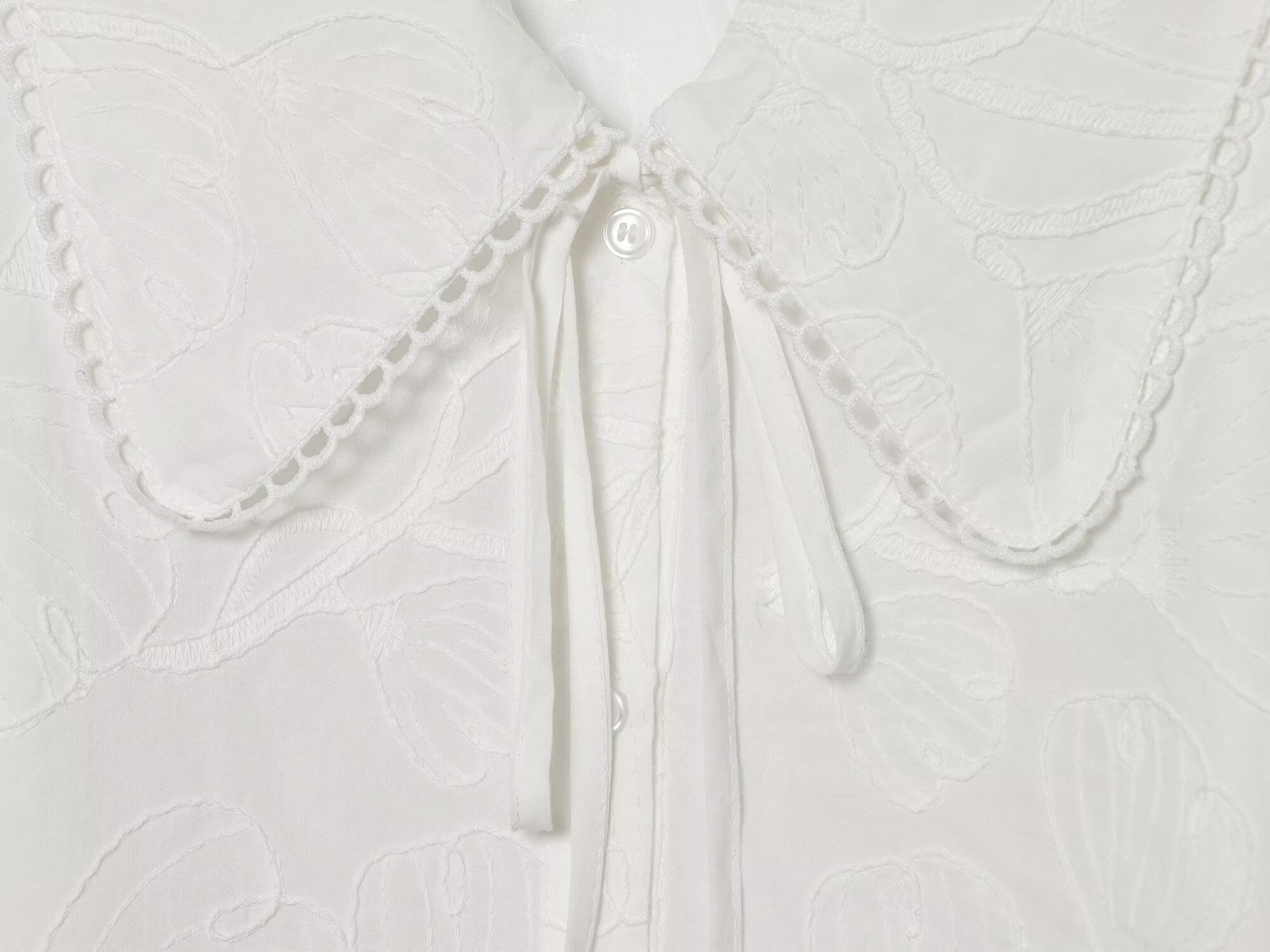 Women's Small Round Lapel Lace up Shirt