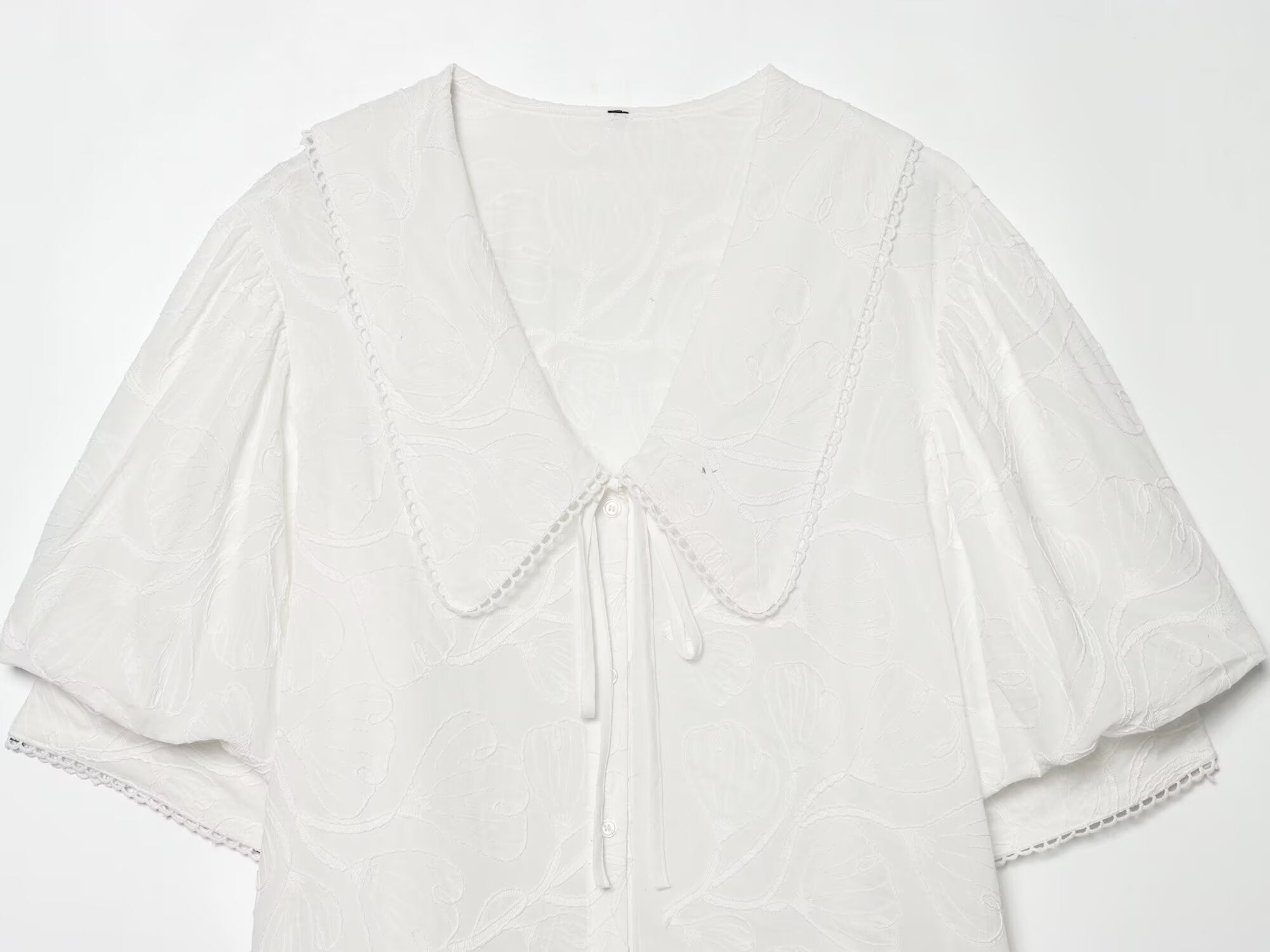 Women's Small Round Lapel Lace up Shirt